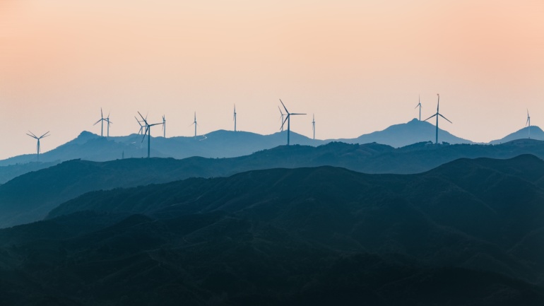 Windräder am Horizont, symbolisch für die Megatrends
